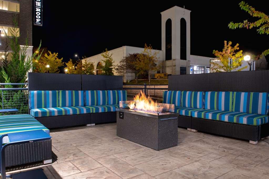 Home2 Suites By Hilton Anderson Downtown エクステリア 写真